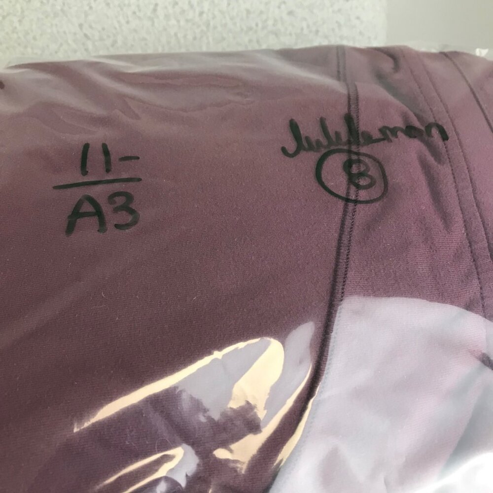 Lululemon Scuba High Rise Jogger Size 8 maroon - Picture 9 of 9